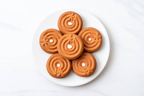 chocolate cookies with cream - Фото, изображение