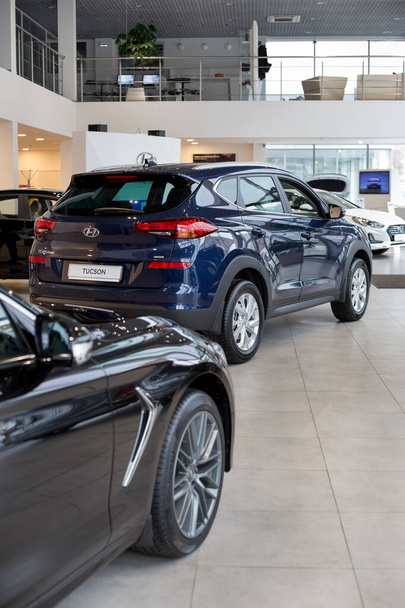 Russia, Izhevsk - October 16, 2019: New modern cars in the Hyundai showroom. Famous world brand. - Photo, Image