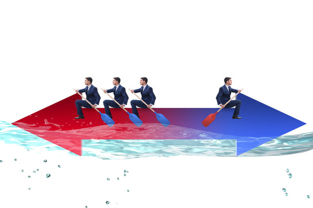 Концепція розбіжностей з бізнесменами веслування в різних напрямках
 - Фото, зображення