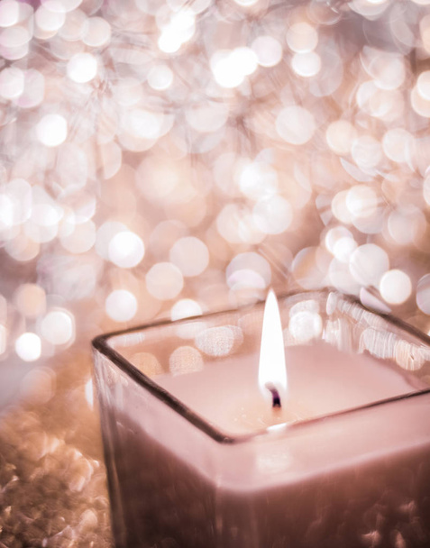 Suklaa aromaattinen kynttilä jouluna ja uudenvuoden glitter bac
 - Valokuva, kuva