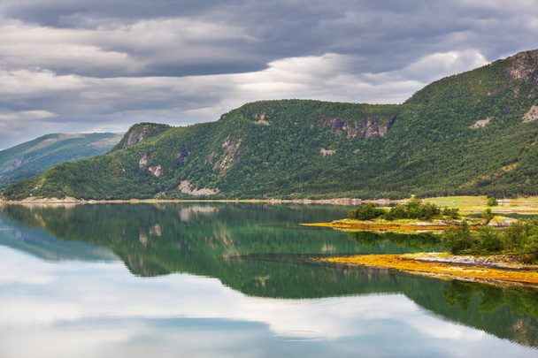 Живописные пейзажи Северной Норвегии - Фото, изображение