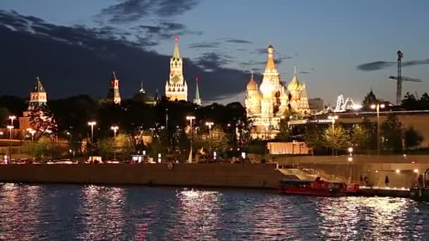 View of the Moskva River and the Kremlin (at night), Moscow, Russia--the most popular view of Moscow  - Кадры, видео