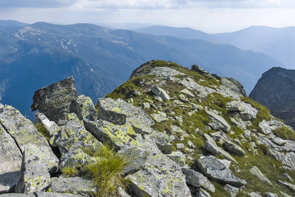 Landschaft vom lovnitsa Gipfel, rila Berg, bulgaria - Foto, Bild