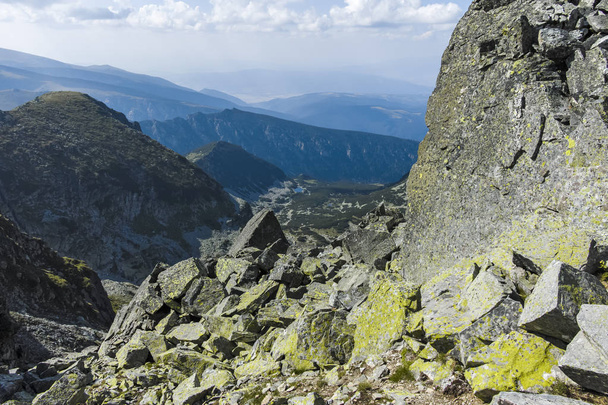 Krajina z vrcholu Lovnice, Rila Mountain, Bulharsko - Fotografie, Obrázek
