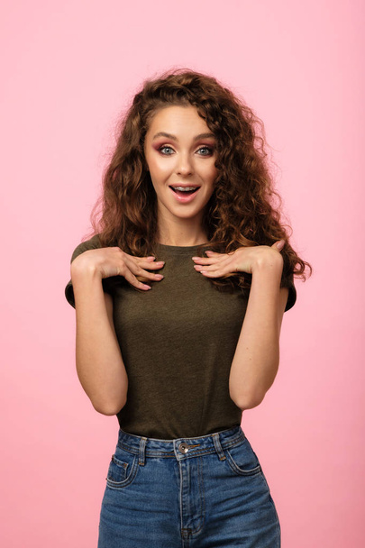 Pretty girl isolated on pink background - Photo, Image