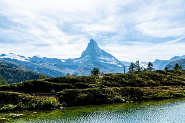 Matterhorn with Leisee Lake in Zermatt - 写真・画像