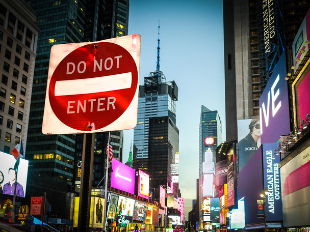 Times Square - DO NOT ENTER - Photo, image
