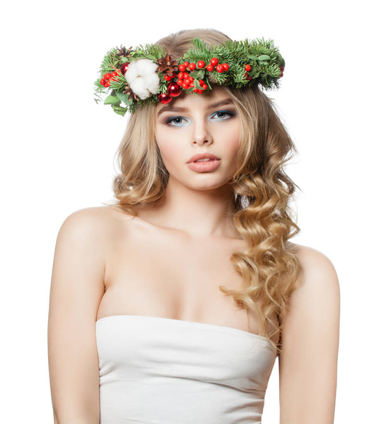 Gyönyörű tökéletes nő Karácsonyi modell elszigetelt fehér - Fotó, kép