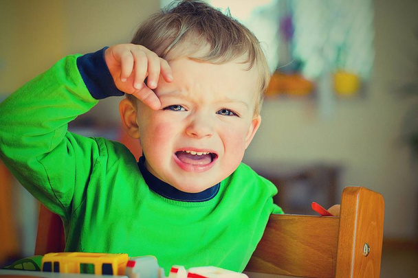 Furious and upset toddler - 写真・画像