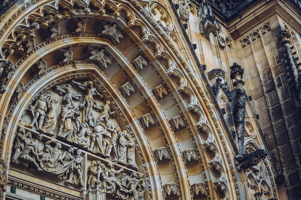 Gotycka fasada Katedra Świętego wita w Pradze - Zdjęcie, obraz