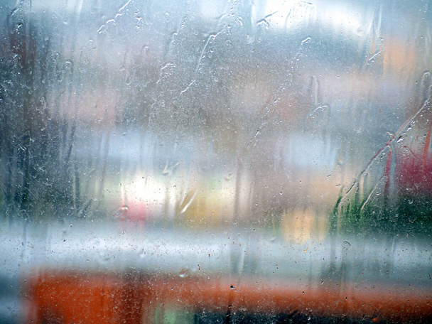 краплі дощу на вікні
 - Фото, зображення