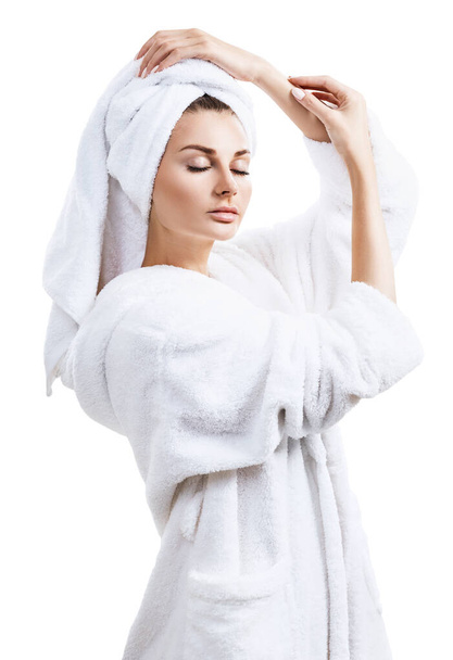 Mujer sensual en albornoz y toalla de baño
. - Foto, Imagen