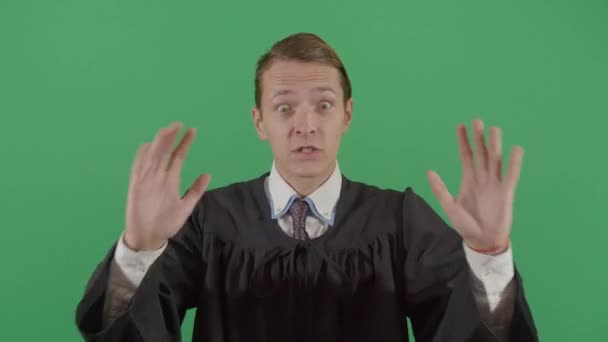 Irritado adulto homem juiz gritando como louco
 - Filmagem, Vídeo