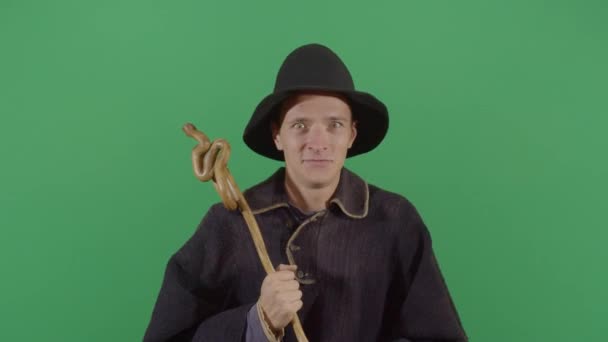 Dospělý muž kouzelník Smějící se nahlas - Záběry, video