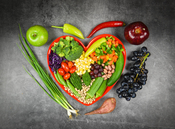 Gezond voedsel selectie schoon eten voor het hart leven cholesterol d - Foto, afbeelding