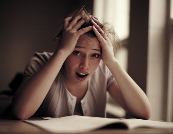 Anxious Woman Studying - Foto, imagen