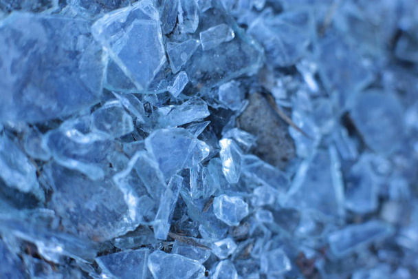 Small sharp glass fragments, macro photo of pieces of ice - Photo, Image