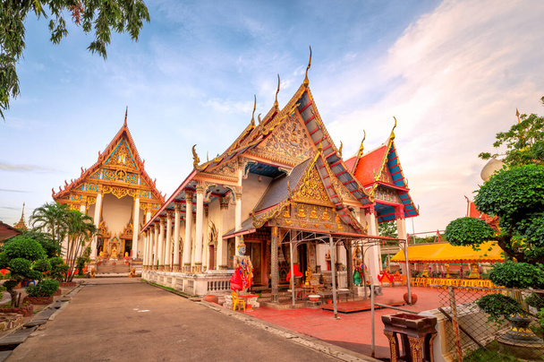 タンボン・ラチャトゥワバンフリ県サムットプラカン,タイ, O - 写真・画像