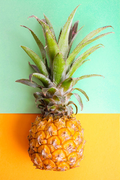 Ripe golden brown pineapple  - Φωτογραφία, εικόνα