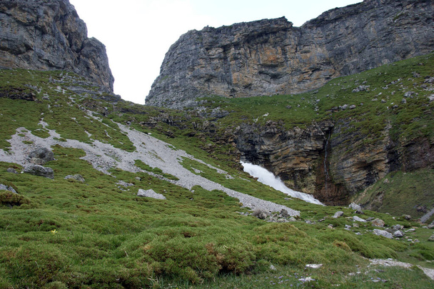Natural park of Ordesa and Monte Perdido in the Pyrenees. Huesca Spain - Фото, зображення