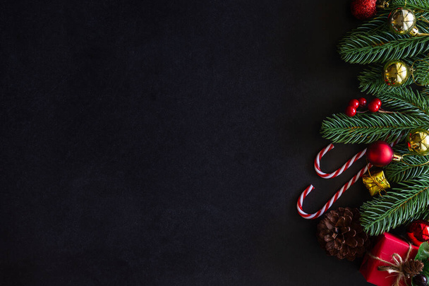 Holiday Christmas card background with festive decoration ball,  - Foto, Imagem