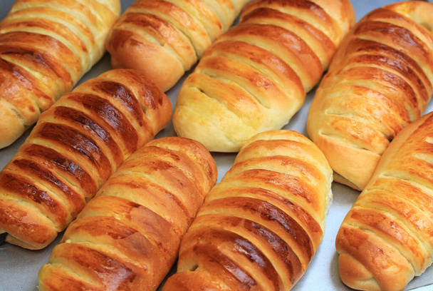 Pane fresco e delizioso fatto in casa
 - Foto, immagini