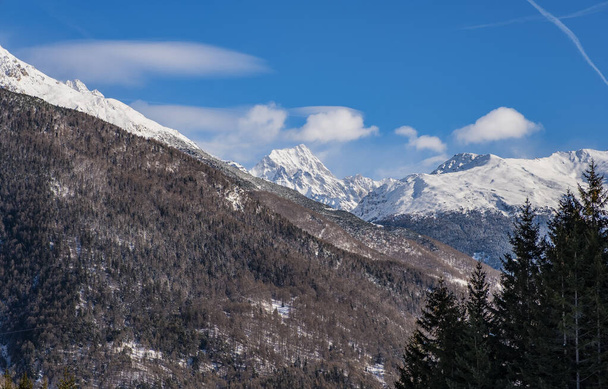 Valdidentro Valtellina Italy Winter. Skiing resort in Isolaccia, Alps, ski slope. - Фото, зображення