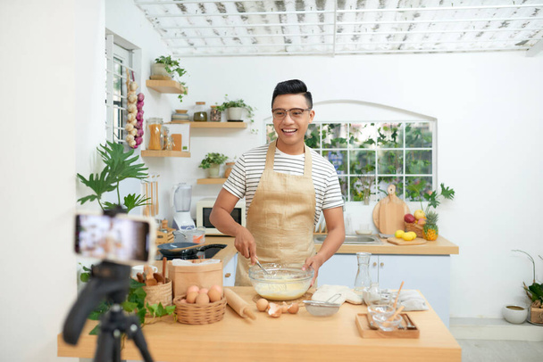 Baker cursos en línea, preparación de alimentos y clases de formación culinaria
 - Foto, Imagen