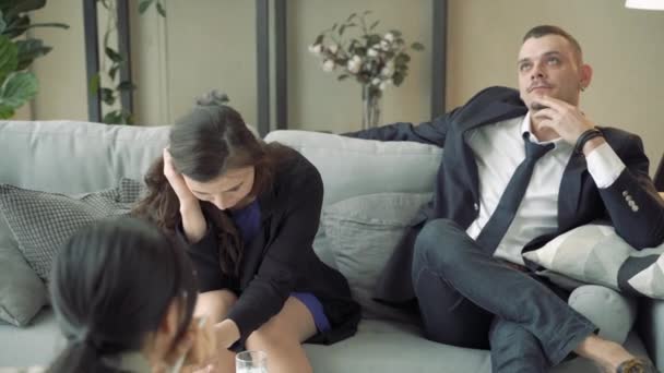 Young couple visiting professional marital therapist office. - Video, Çekim