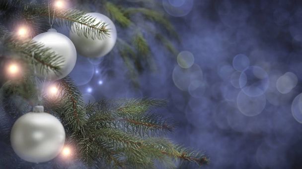 Decoraciones navideñas en brillantes colores brillantes. Luces navideñas con fondo borroso. Árbol de Navidad con algunos adornos y luces
. - Foto, Imagen
