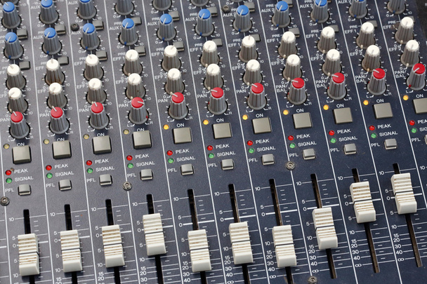 Sound mixer console - Foto, afbeelding