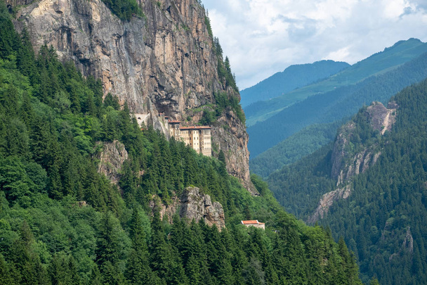 Monastère de Sumela à Trabzon, en Turquie
 - Photo, image