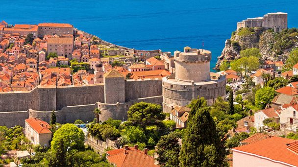 Historic town of Dubrovnik panoramic view - Photo, Image