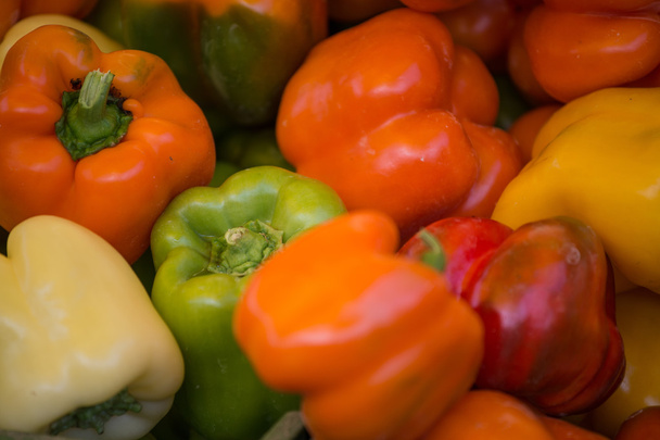 Colorful bell peppers, natural background - Foto, Imagem