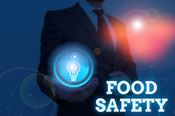 A kézírás szöveg írása az élelmiszer-biztonság. Koncepció értelmében fennálló körülmények és gyakorlat, hogy az élelmiszer minőségének megőrzése. - Fotó, kép