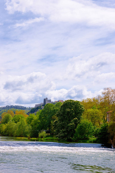 Řeka Doubs a citadela Besancon z Bourgogne - Fotografie, Obrázek