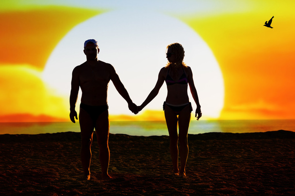 Silhouette di coppia amorevole - Foto, immagini