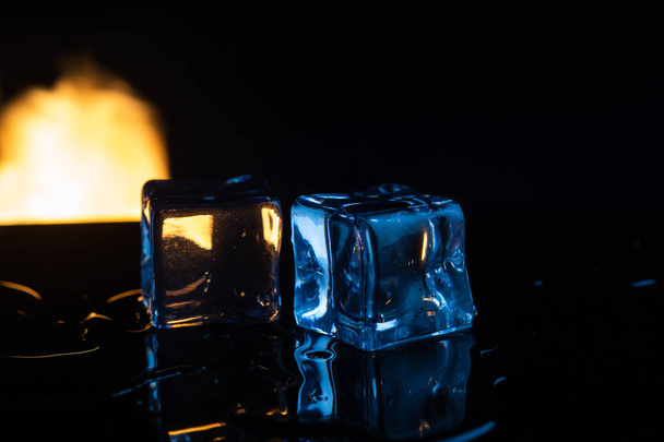 огонь и лед на черном фоне 7
 - Фото, изображение