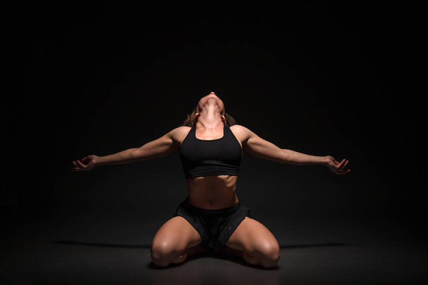 Yoga girl in photo studio - Photo, image