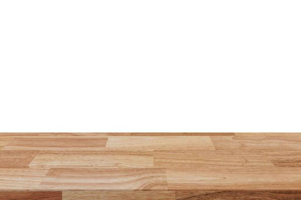 Mesa de madera vacía sobre fondo blanco aislado y montaje de pantalla - Foto, Imagen