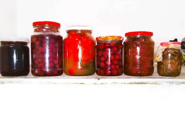 jar bottle tomatoes  pickles  food - Valokuva, kuva