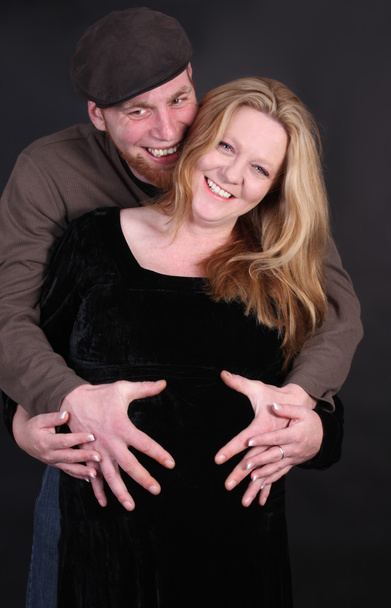 Feliz pareja embarazada
 - Foto, imagen
