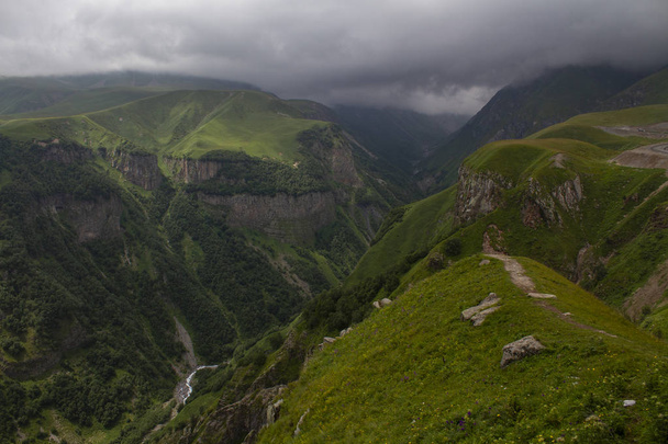 vista paesaggio montano, Caucaso, Georgia
 - Foto, immagini