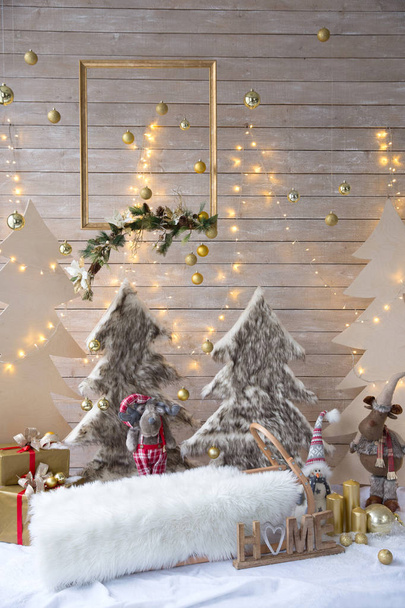 Зима, рождественские украшения. Рождественский интерьер
. - Фото, изображение