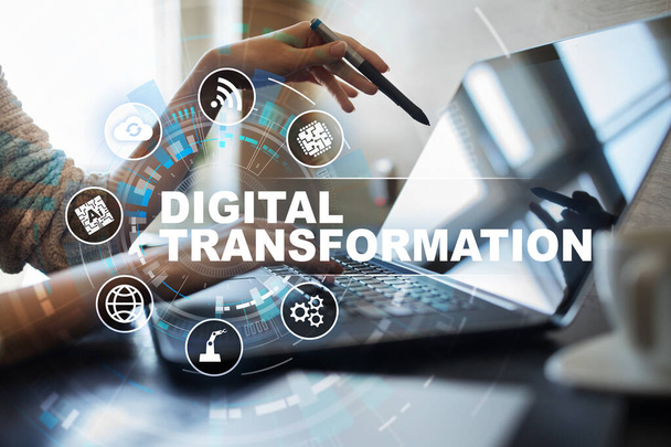 Digitale Transformation, Konzept der Digitalisierung von Geschäftsprozessen und moderner Technologie. - Foto, Bild