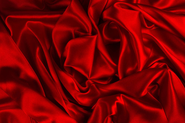 Soie rouge ou satin texture de tissu de luxe peut utiliser comme dos abstrait
 - Photo, image