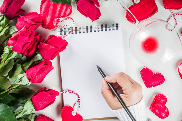 Valentines Day Background with notepad - Фото, изображение