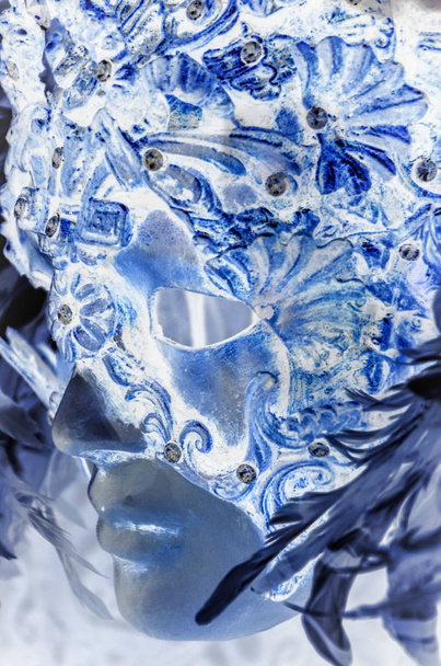 benátská maska zblízka pohled - karneval oblečení - Fotografie, Obrázek