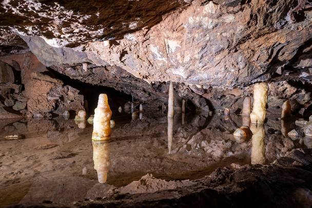 Grotta di Gough a Cheddar
 - Foto, immagini