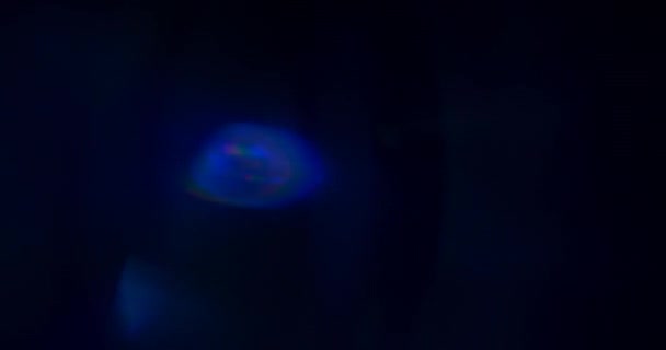 Azul Light Leaks em fundo preto. Sobreposição. Transição
 - Filmagem, Vídeo